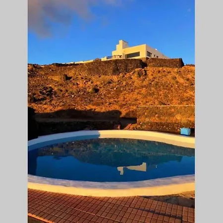 Playa Marina Eco - Arrieta View Ferienhaus Tabayesco